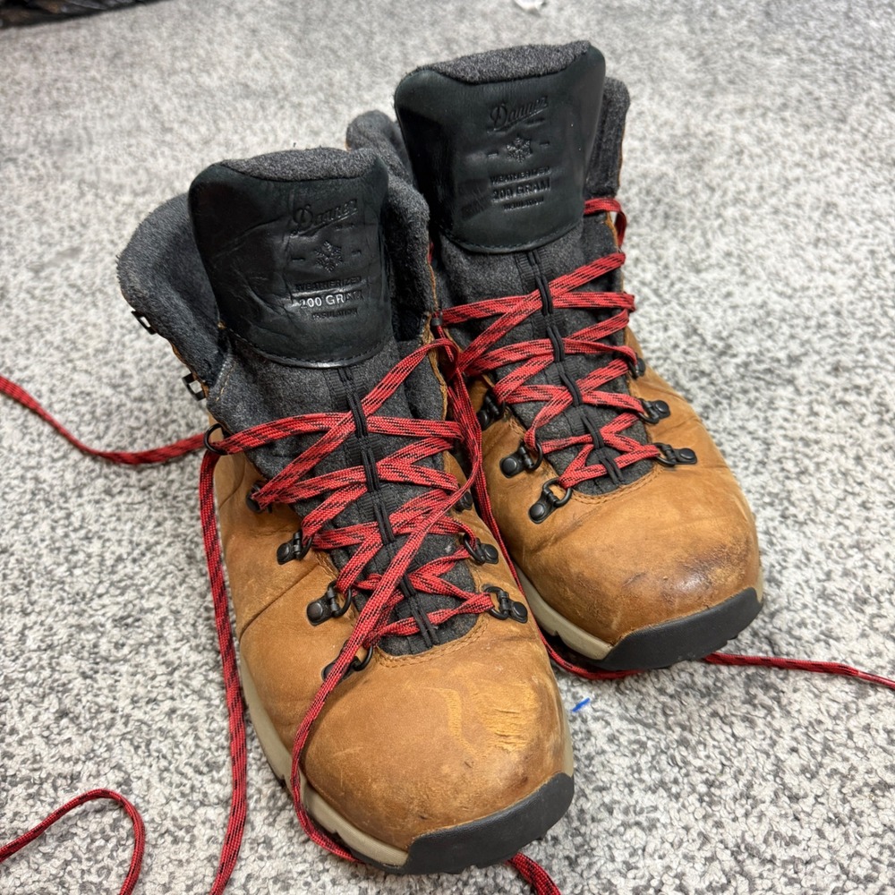 Danner Mountain 600 Boots Mens 10.5 Brown Red 200G Insulated Leather Hiking 6214